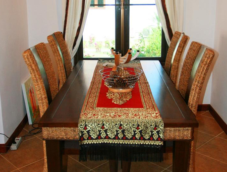 mẫu biệt thự nhà vườn-bàn ăn